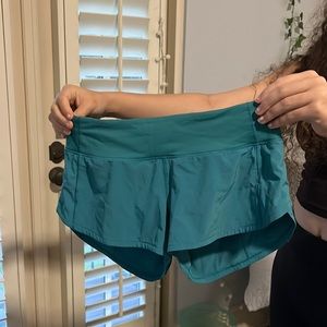 lulu shorts size 4